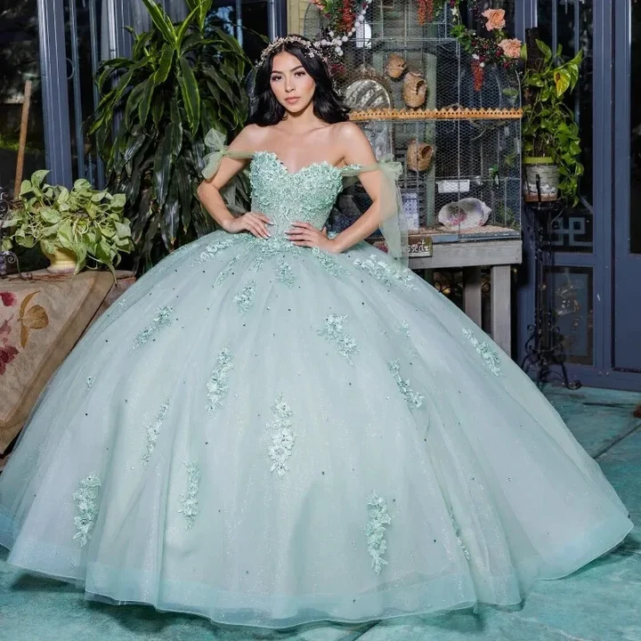How to Style a Floral Quinceanera Dress Clássico Atual e Normal 3 How to Style a Floral Quinceanera Dress Clássico Atual e Normal 3
