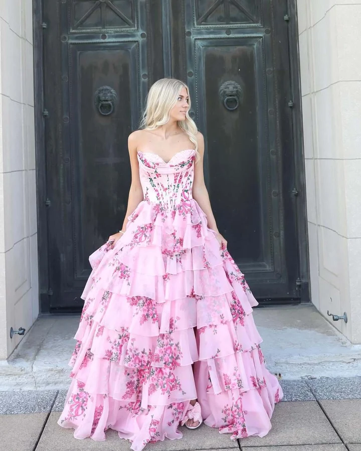 Corset Prom Dress Ideas That Are Trending   Classico Atual e Normal 3